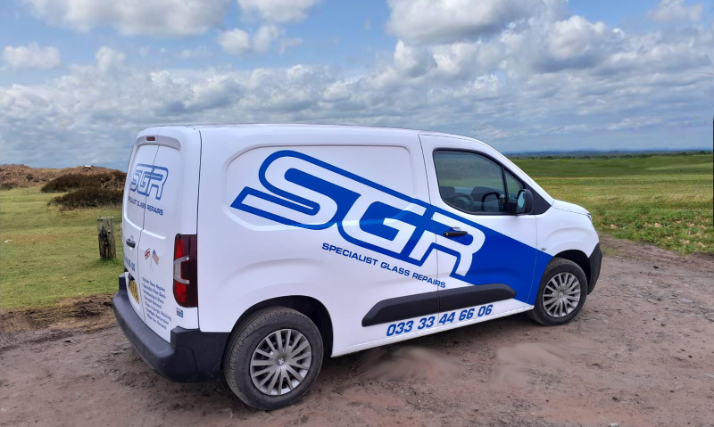 Windscreen repair in Gloucestershire  and surrounding areas by the professional - SGR